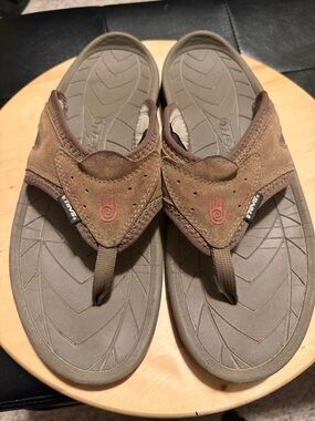 Teva Men's Brown Suede Flip Flop Sandals